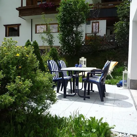 Mezpra Apartment *